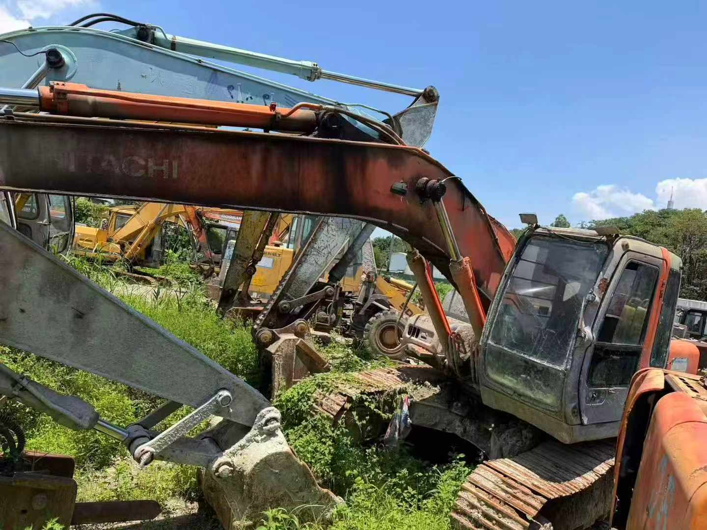 Buy Hitachi ZX200-6 Used Excavator / 2
