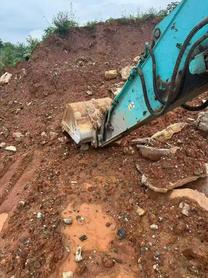 Buy Kobelco SK200-2 Used Excavator / 4 Buy Kobelco SK200-2 Used Excavator / 4