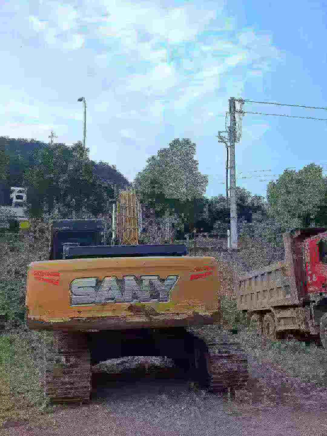Buy Sany SY215C-8 Used Excavator / 3
