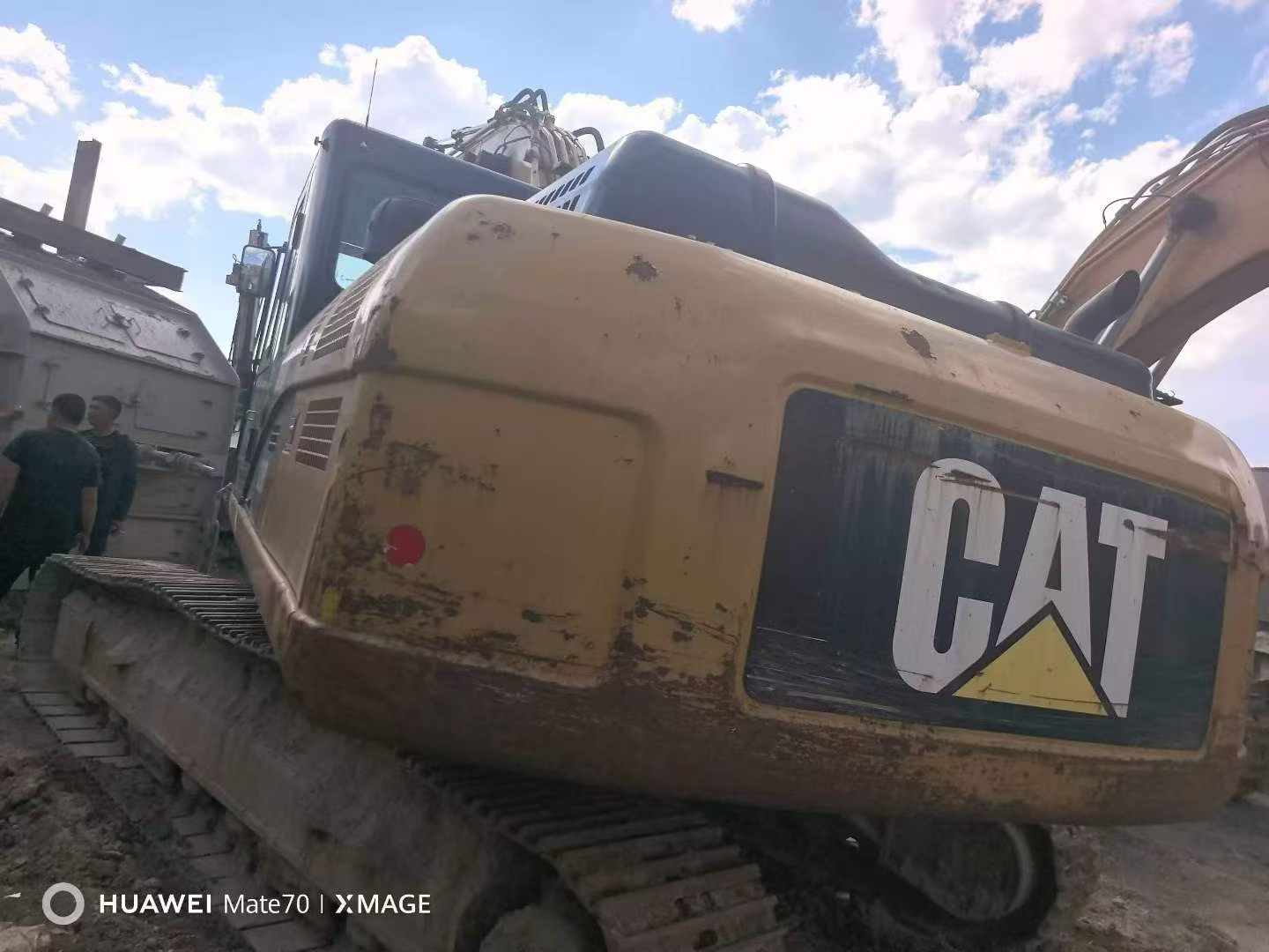 Buy Caterpillar 326DL Used Excavator / 2