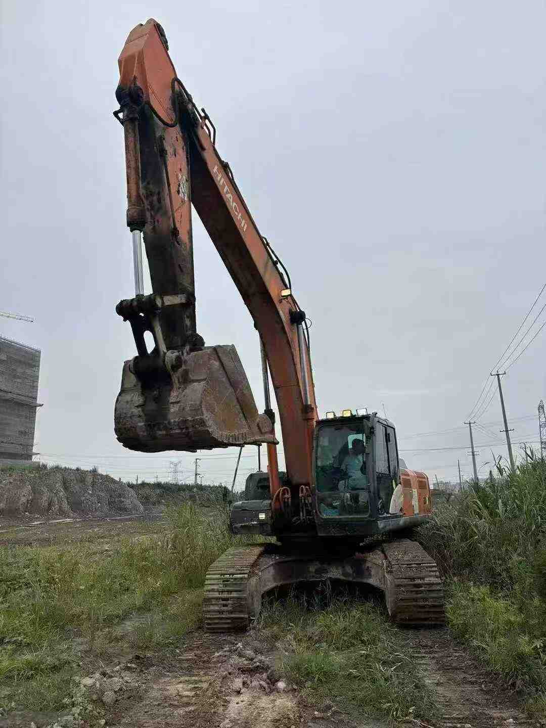 Buy Hitachi ZX330LC-5B Used Excavator / 3