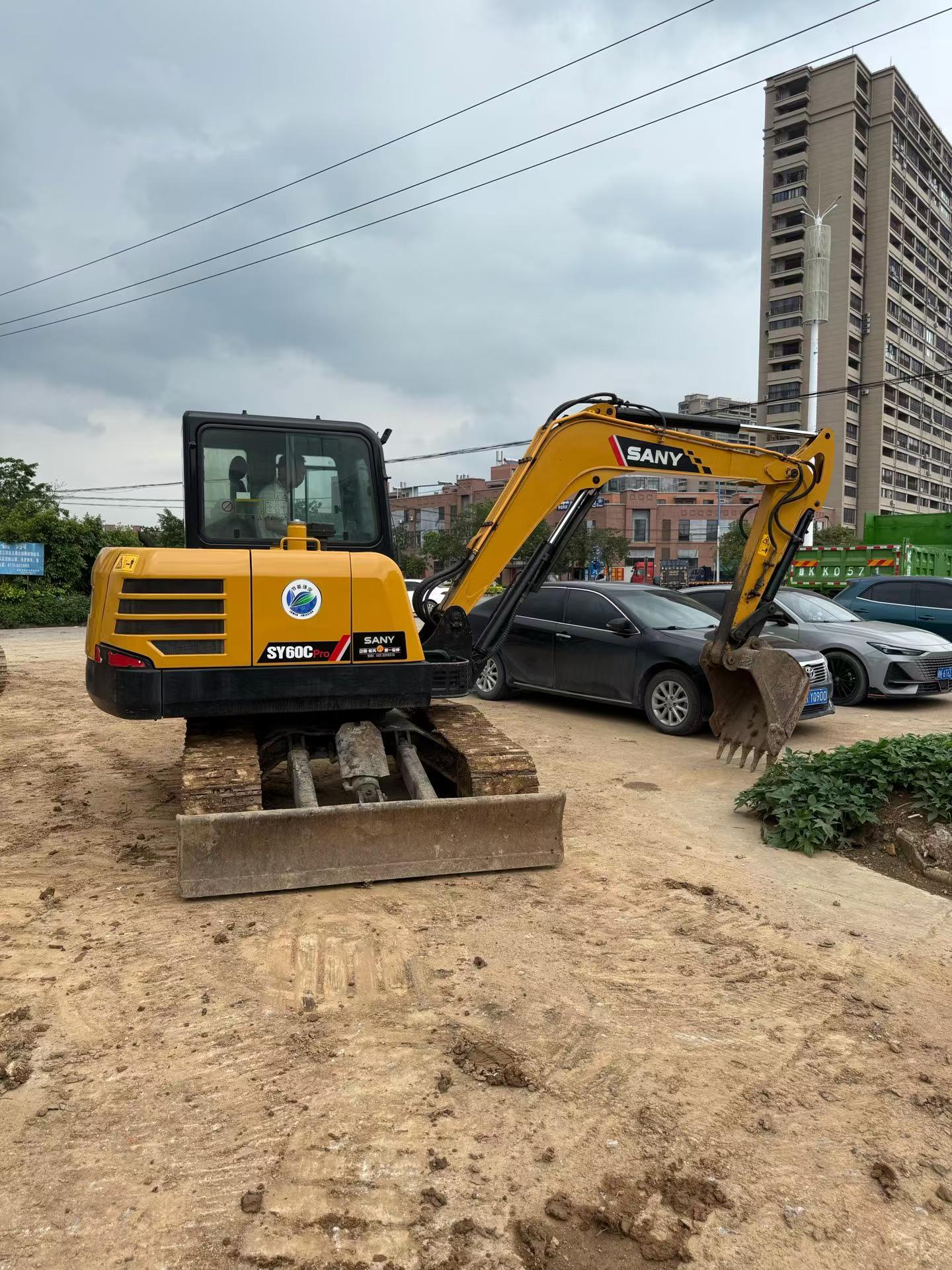 Buy Sany SY60 Used Excavator / 3
