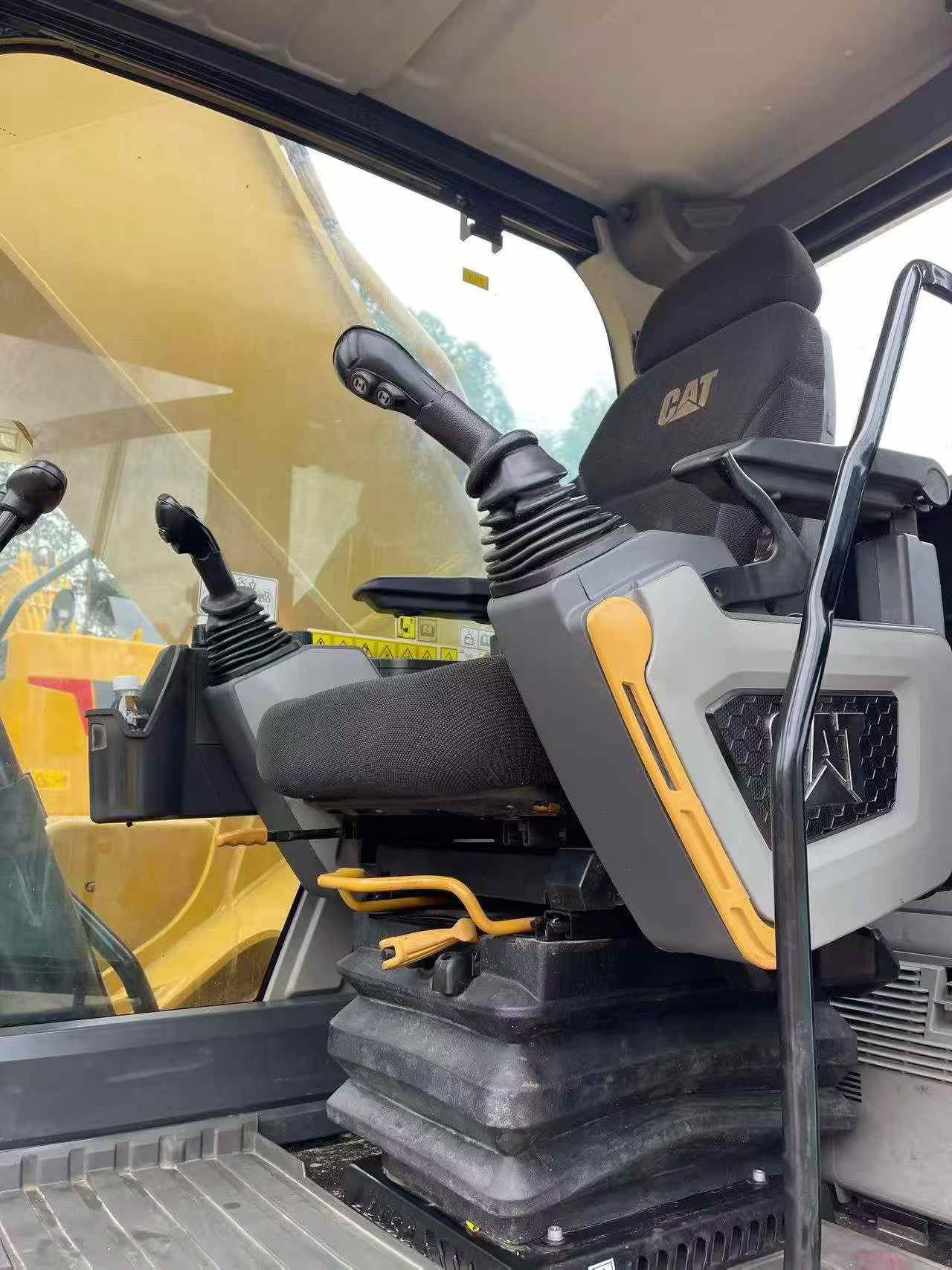 Buy Caterpillar 349E Used Excavator / 6