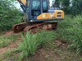 Buy XCMG XE200 Used Excavator / 4 Buy XCMG XE200 Used Excavator / 4