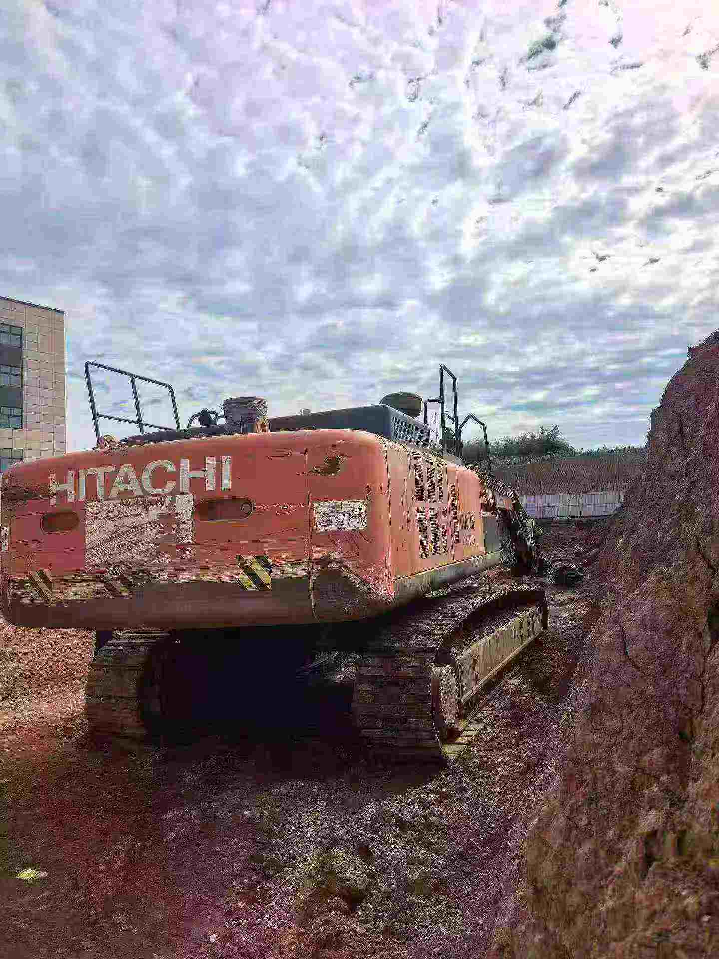 Buy Hitachi ZX470 Used Excavator / 2