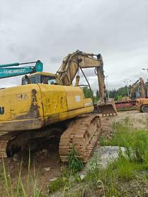 Buy Komatsu PC200-7 Used Excavator / 3 Buy Komatsu PC200-7 Used Excavator / 3