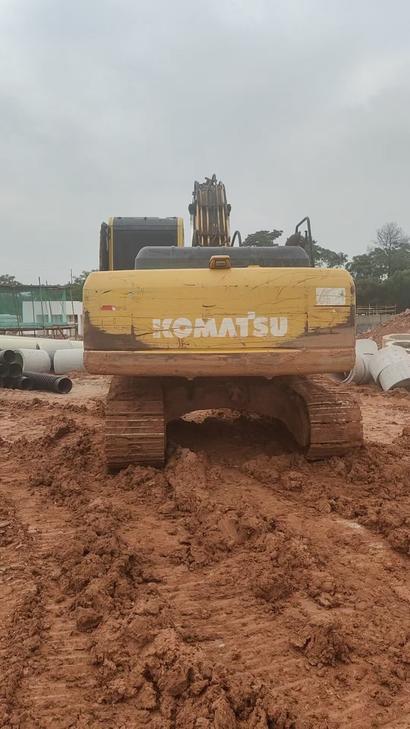 Buy Komatsu PC200-8N1 Used Excavator / 1