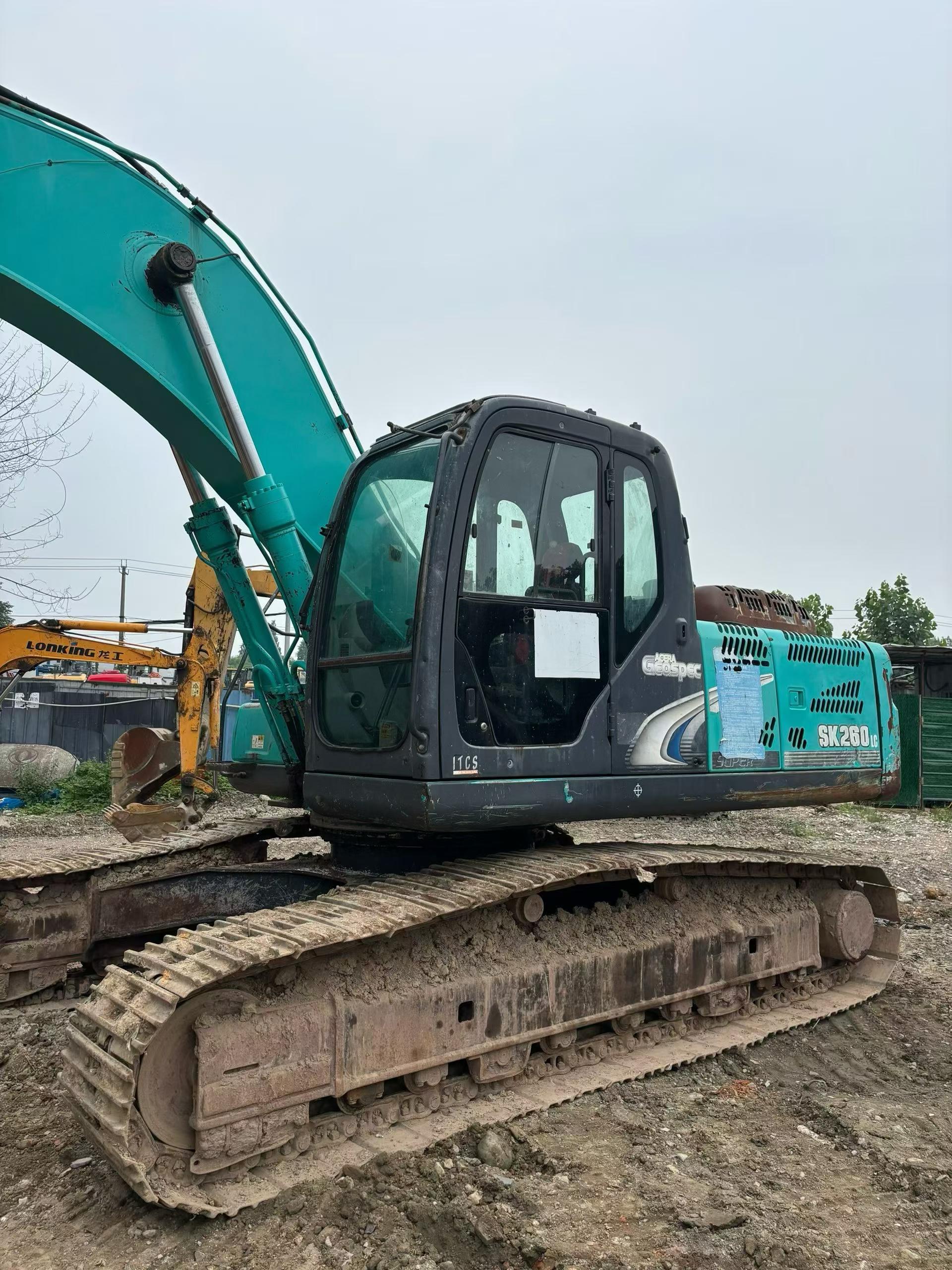 Buy Kobelco SK260 Used Excavator / 4