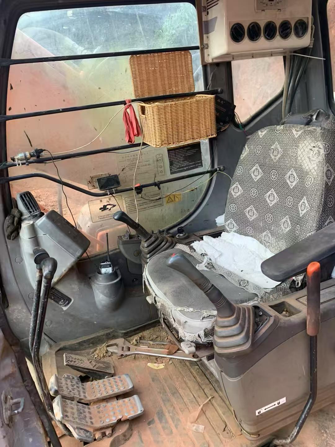 Buy Hitachi ZX200-6 Used Excavator / 6