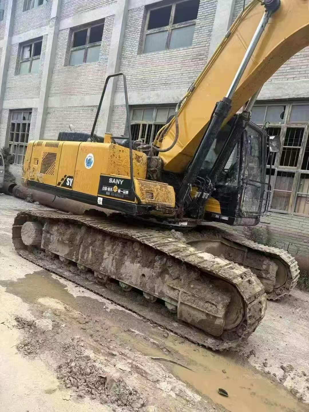 Buy Sany SY205C Used Excavator / 2