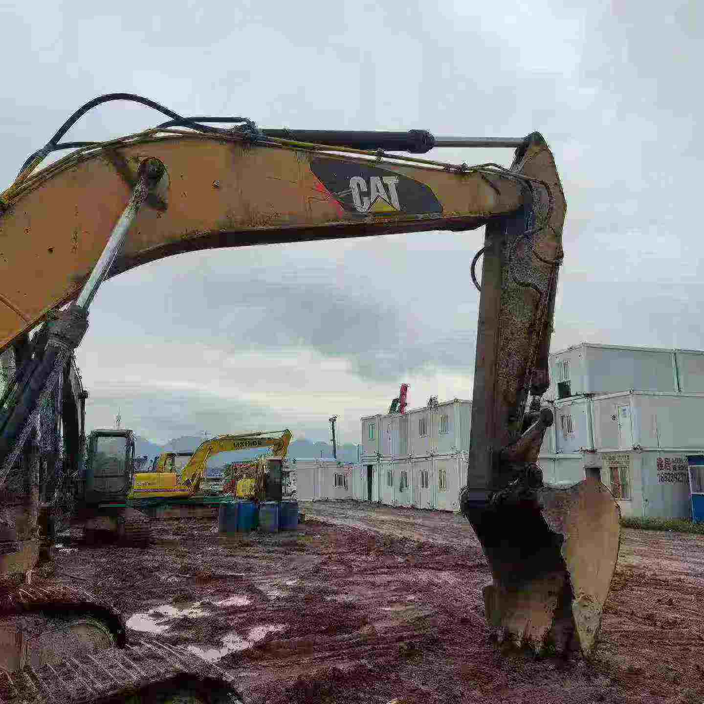 Buy Caterpillar 320A Used Excavator / 3