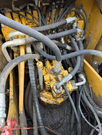 Buy Caterpillar 323 Used Excavator / 4 Buy Caterpillar 323 Used Excavator / 4