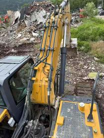 Buy XCMG XE490DK Used Excavator / 7 Buy XCMG XE490DK Used Excavator / 7
