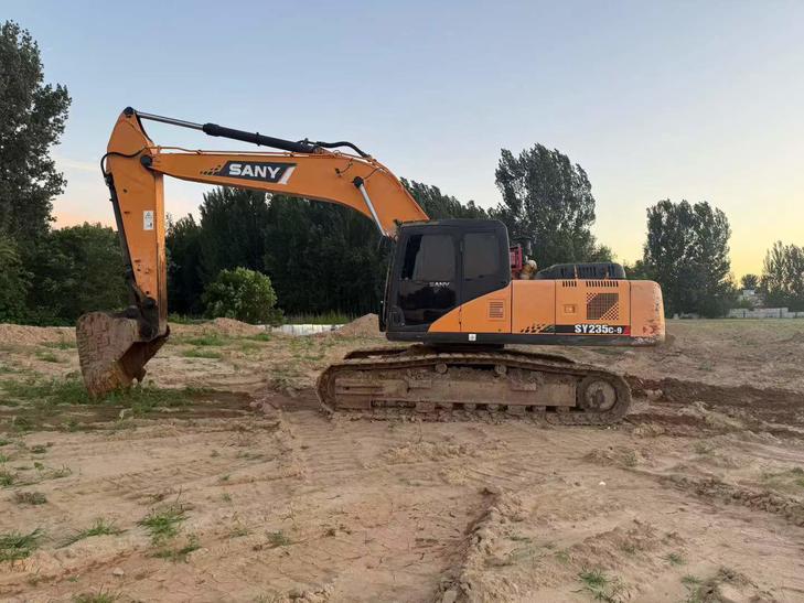 Buy Sany SY235C-8 Used Excavator / 1
