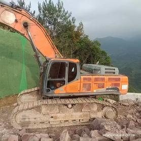 Buy Doosan DH500 Used Excavator / 2 Buy Doosan DH500 Used Excavator / 2