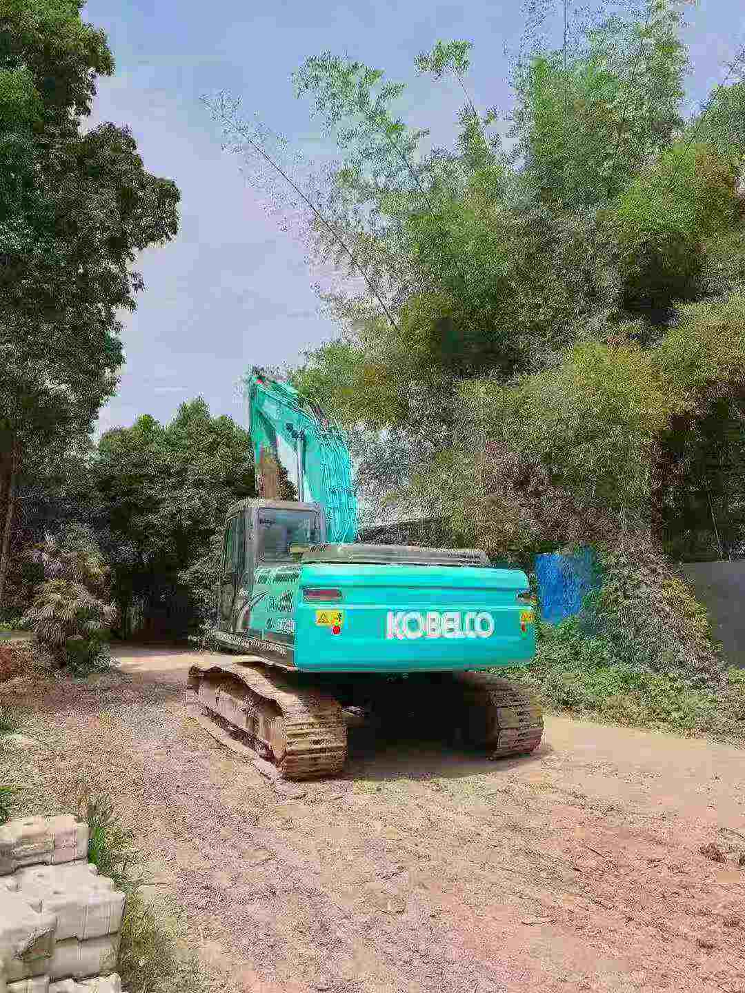 Buy Kobelco SK210 Used Excavator / 7