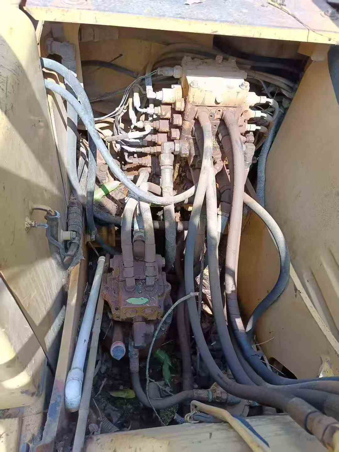 Buy Komatsu PC130-7 Used Excavator / 8