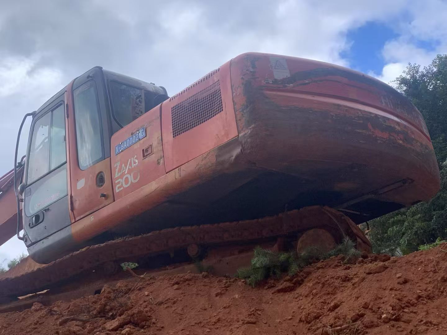 Buy Hitachi ZX200-6 Used Excavator / 3