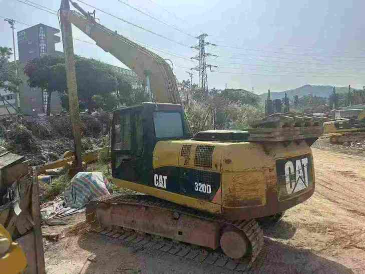 Buy Caterpillar 320D Used Excavator / 1