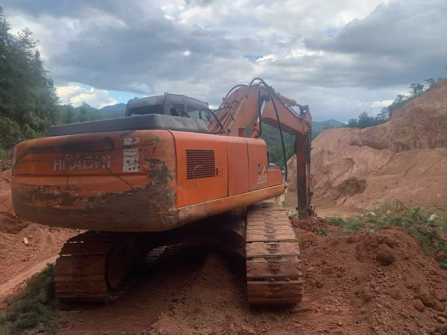 Buy Hitachi ZX200-6 Used Excavator / 5