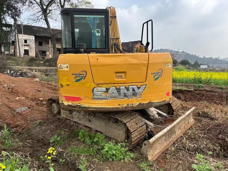 Buy Sany SY75 Used Excavator / 1