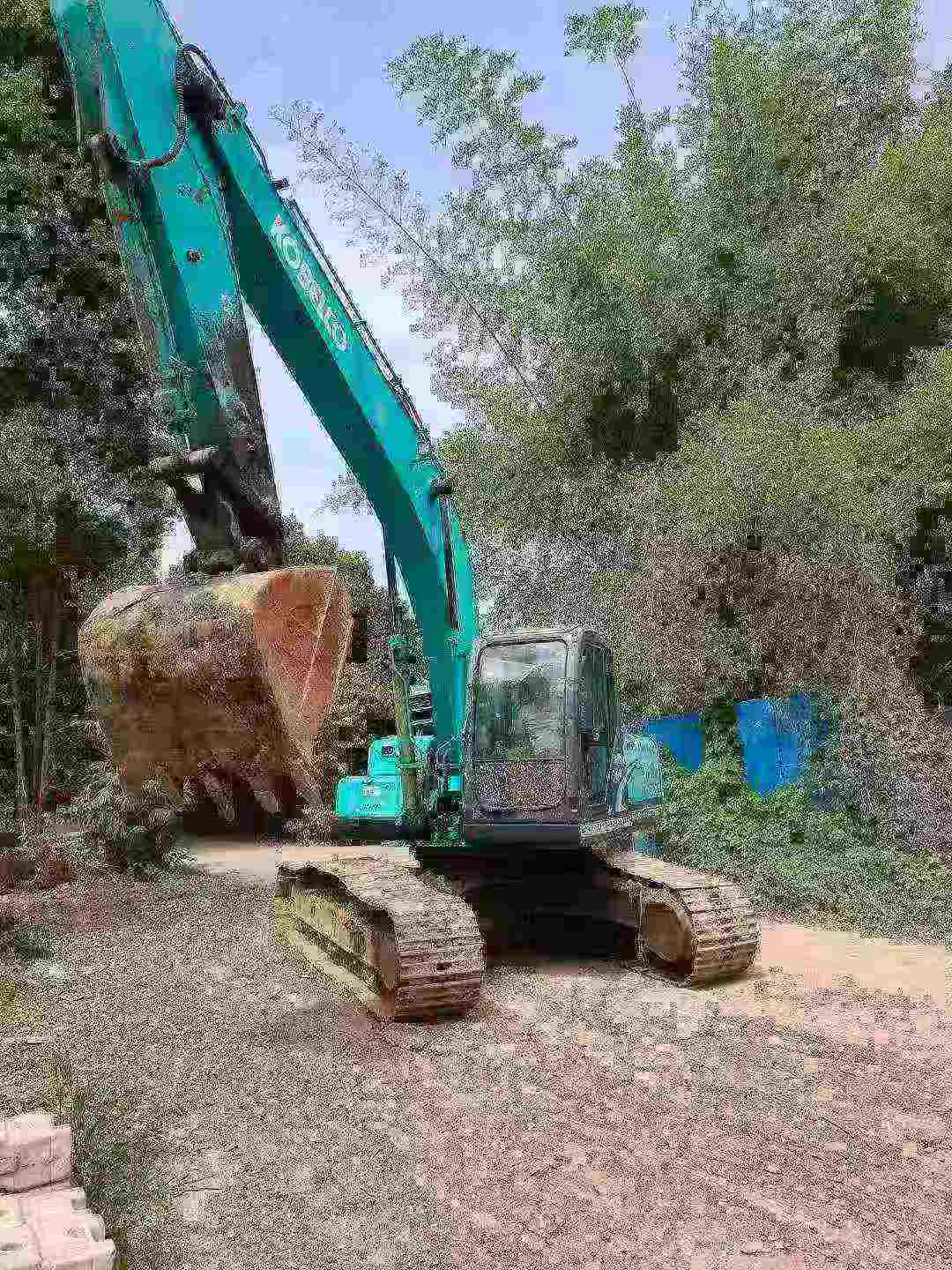 Buy Kobelco SK210 Used Excavator / 3