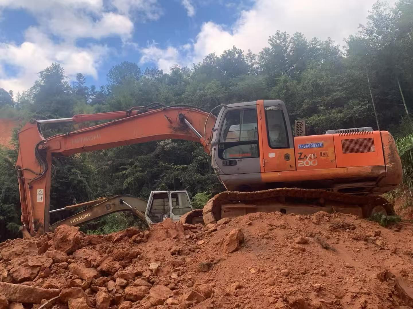 Buy Hitachi ZX200-6 Used Excavator / 2