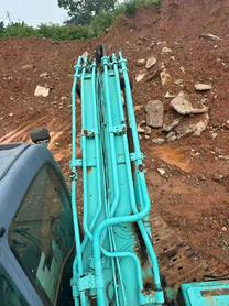 Buy Kobelco SK200-2 Used Excavator / 3 Buy Kobelco SK200-2 Used Excavator / 3
