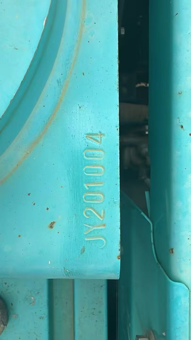 Buy Kobelco SK260LC-8 Used Excavator / 8