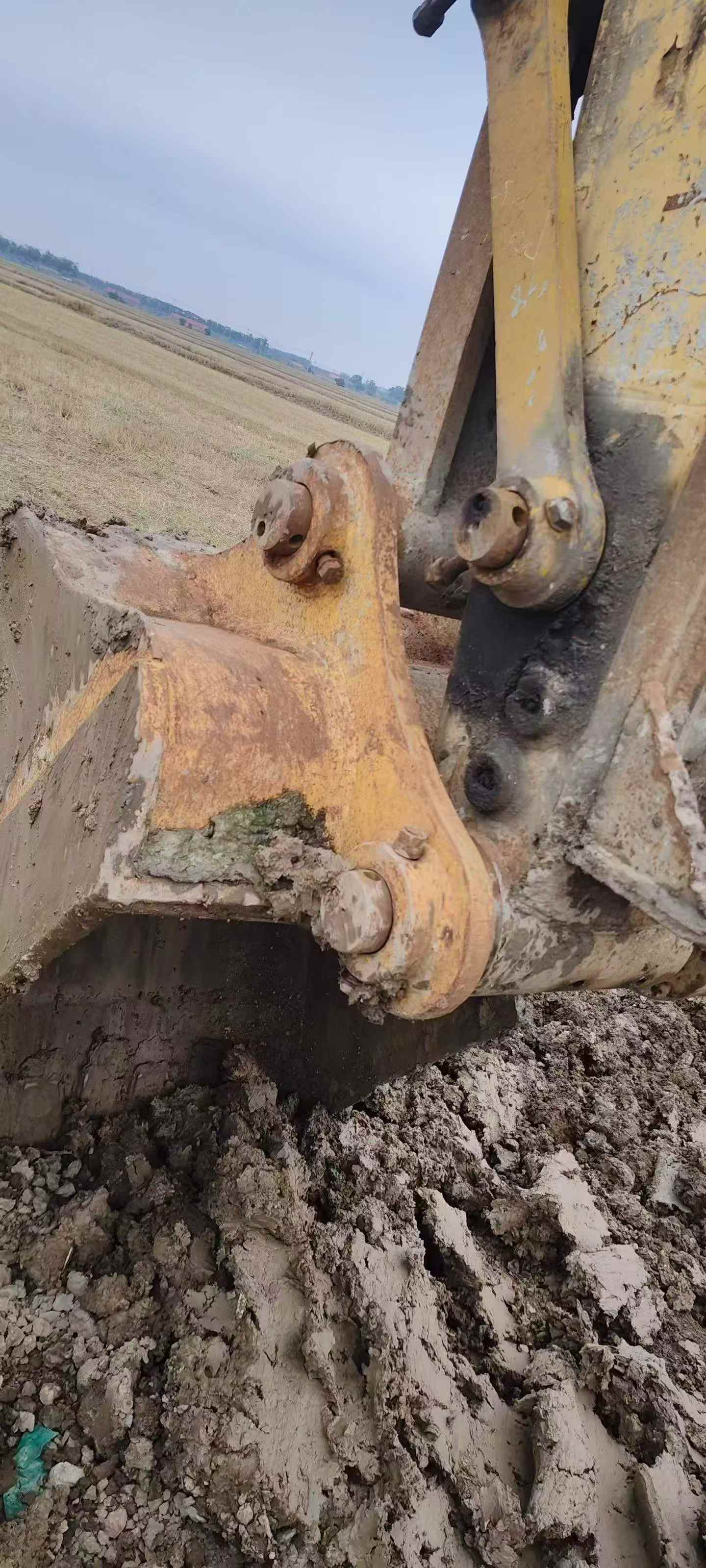 Buy Komatsu PC200-7 Used Excavator / 6