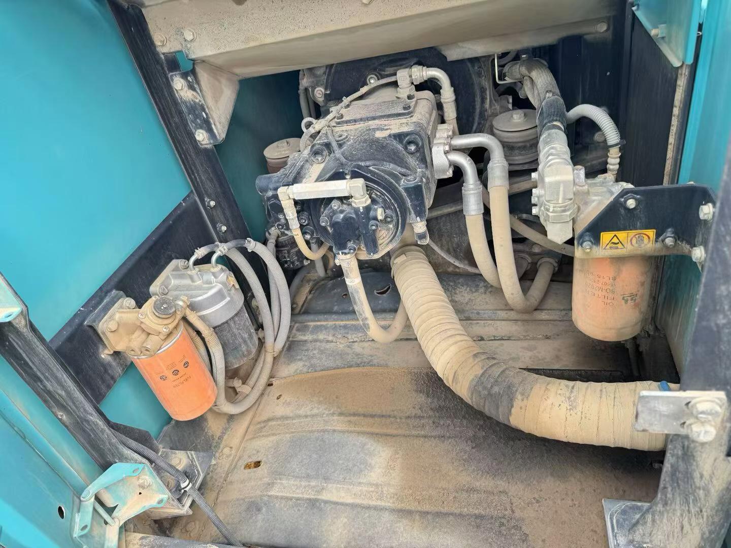 Buy Kobelco SK260LC-8 Used Excavator / 2