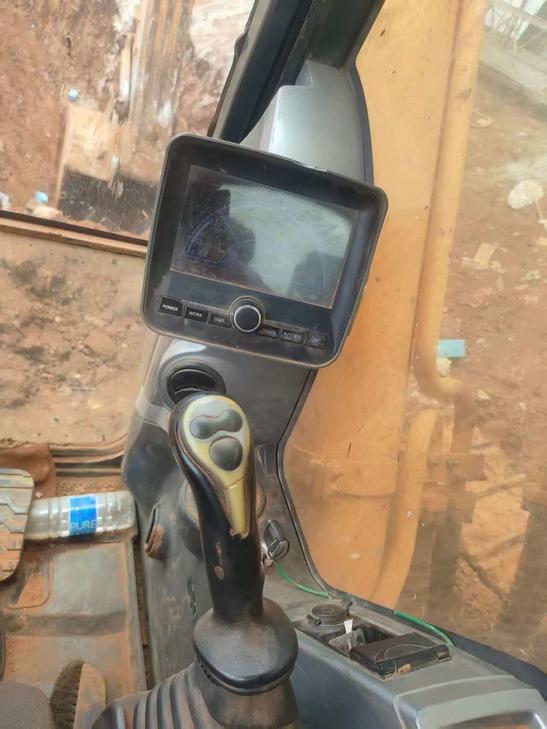 Buy Hyundai R305LC-7 Used Excavator / 1