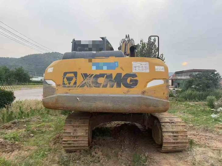 Buy XCMG XE135B Used Excavator / 1