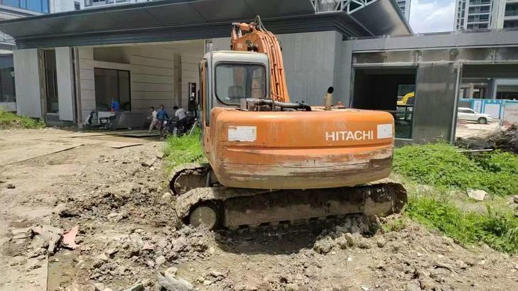 Buy Hitachi EX120-6 Used Excavator / 1
