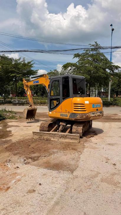 Buy XCMG XE60D Used Excavator / 1