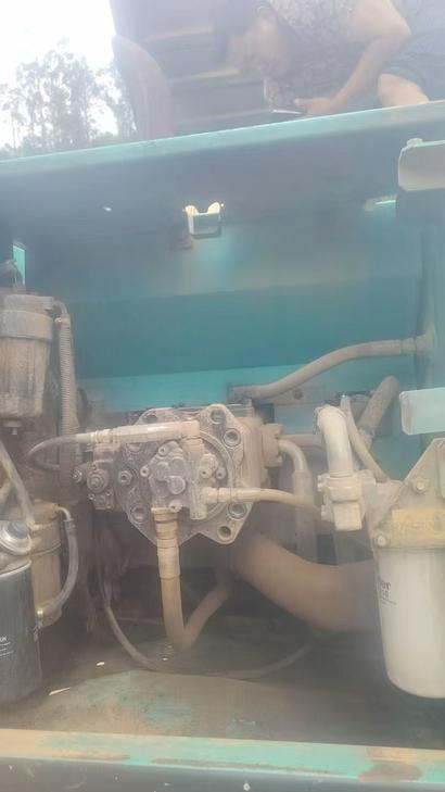 Buy Kobelco SK210 Used Excavator / 1