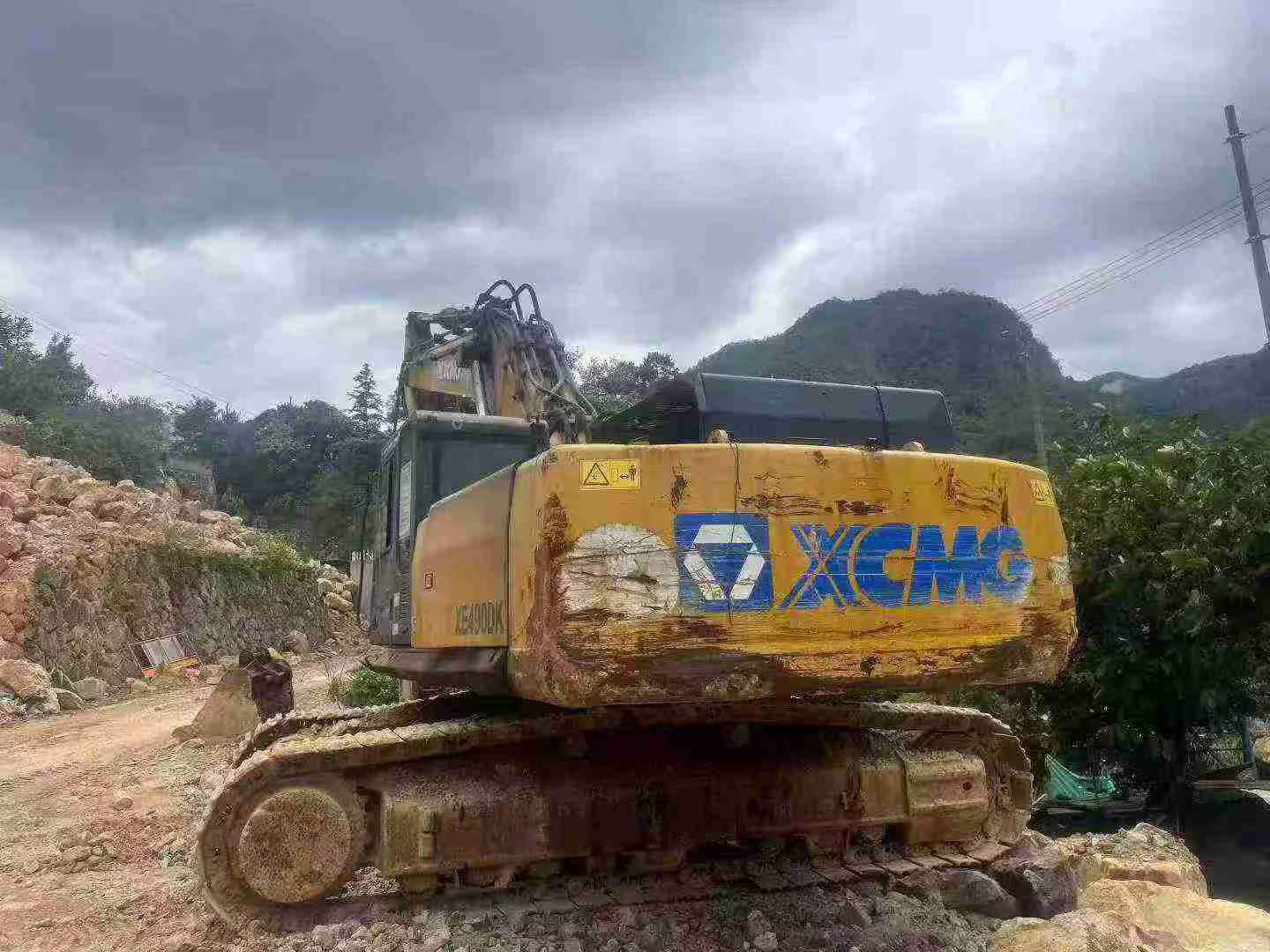 Buy XCMG XE470 Used Excavator / 2