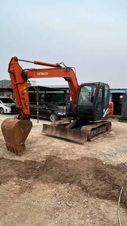 Buy Hitachi EX70 Used Excavator / 1