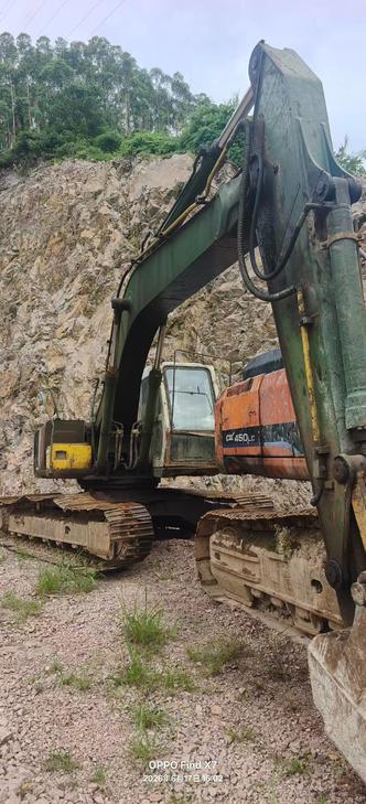 Buy Sumitomo SH200 Used Excavator / 1
