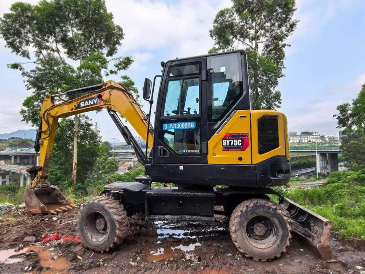 Buy Sany SY65C Used Excavator / 1