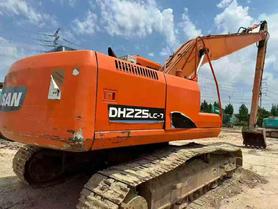Buy Doosan DH225-7 Used Excavator / 2 Buy Doosan DH225-7 Used Excavator / 2