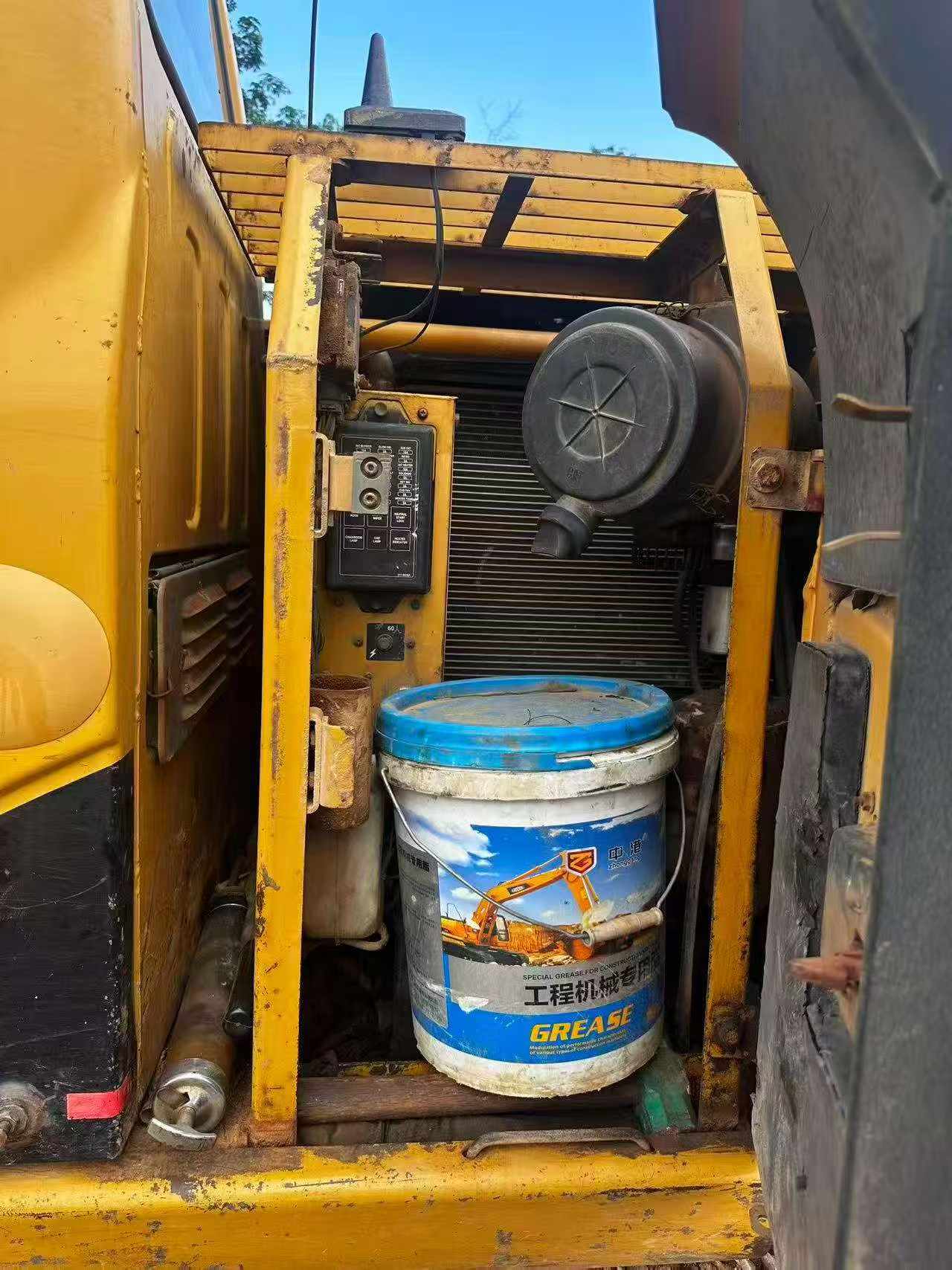 Buy Caterpillar 311 Used Excavator / 4