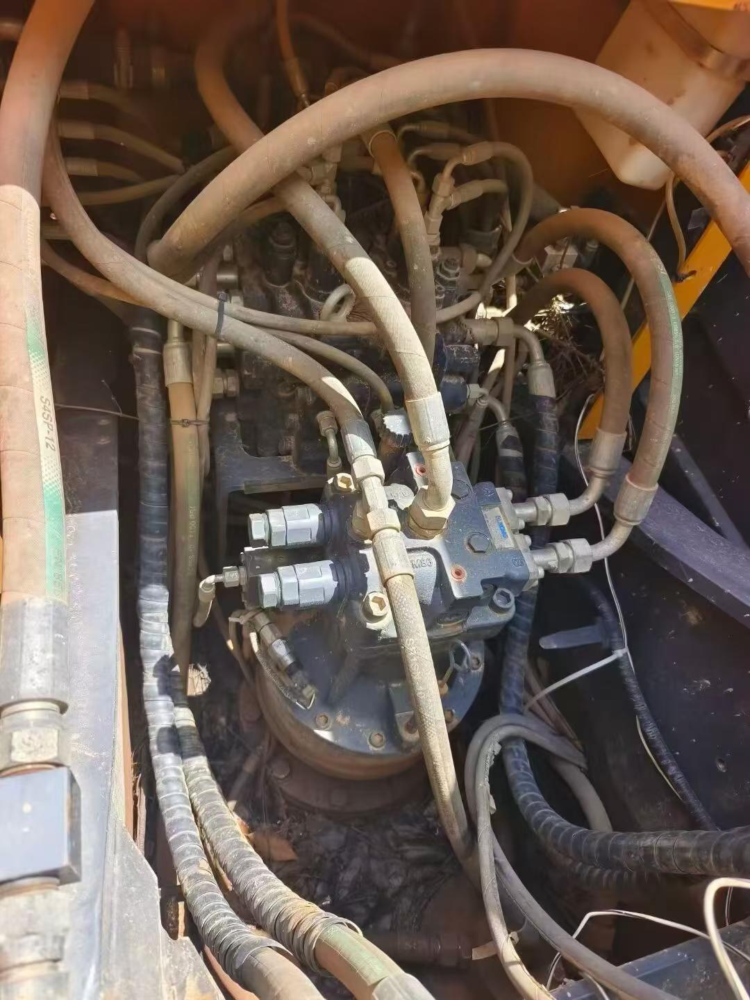 Buy XCMG XE135B Used Excavator / 8