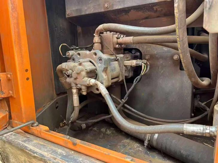 Buy Doosan S130W-3 Used Excavator / 1