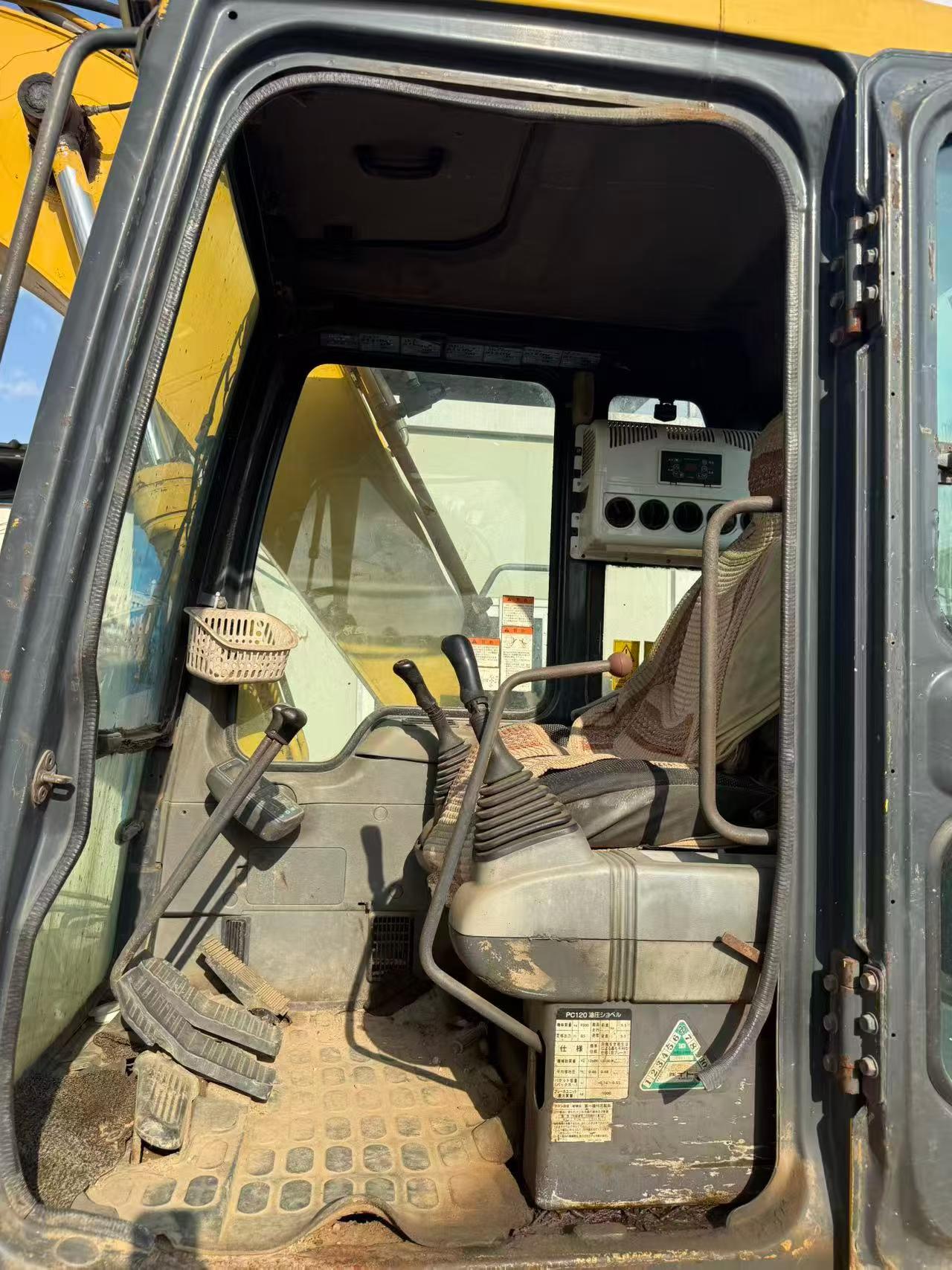 Buy Komatsu PC120-6E Used Excavator / 4