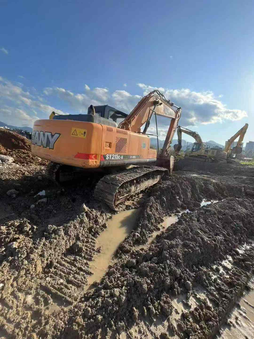 Buy Sany SY215C-8 Used Excavator / 5