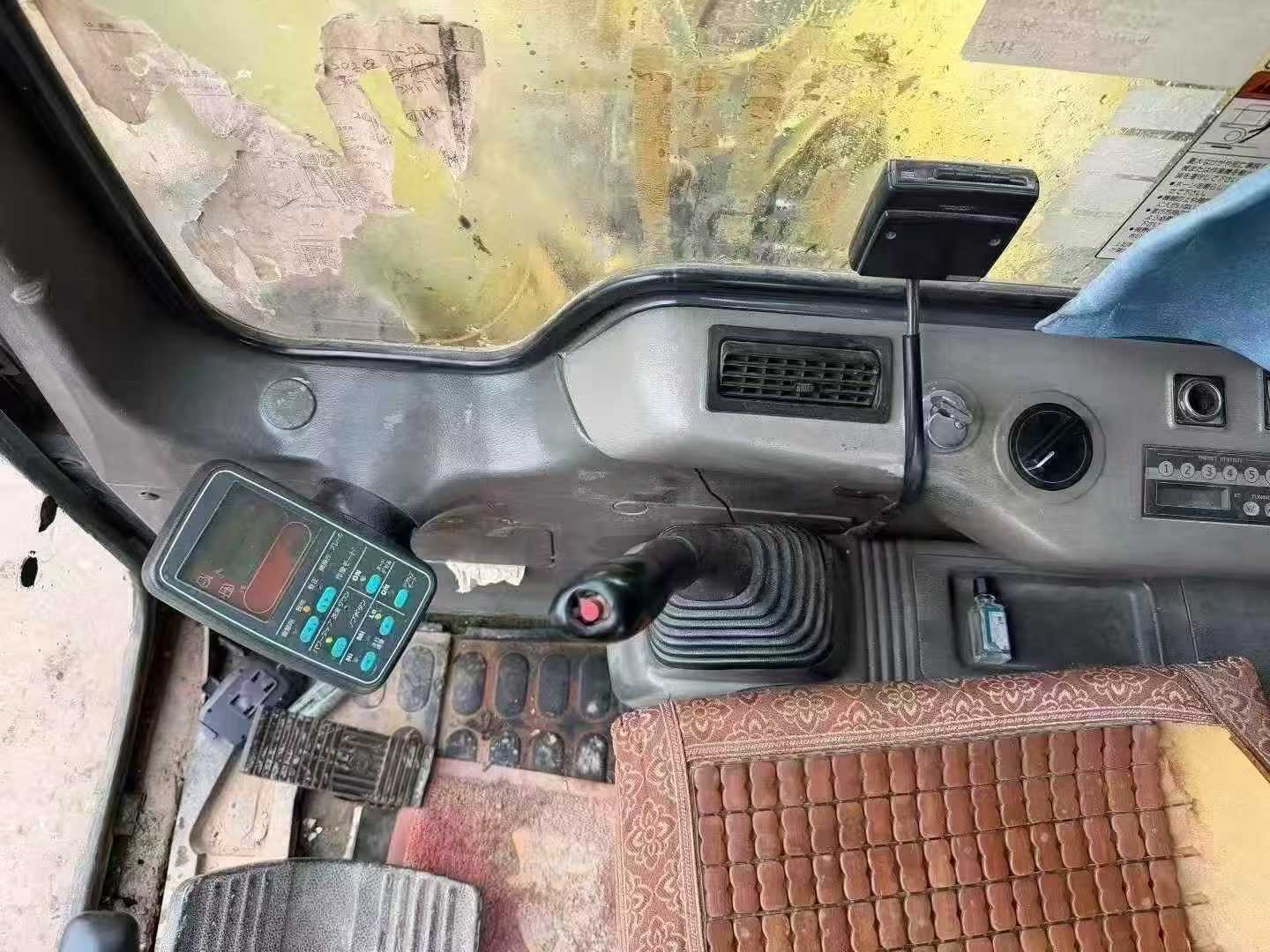 Buy Komatsu PC200-6 Used Excavator / 7