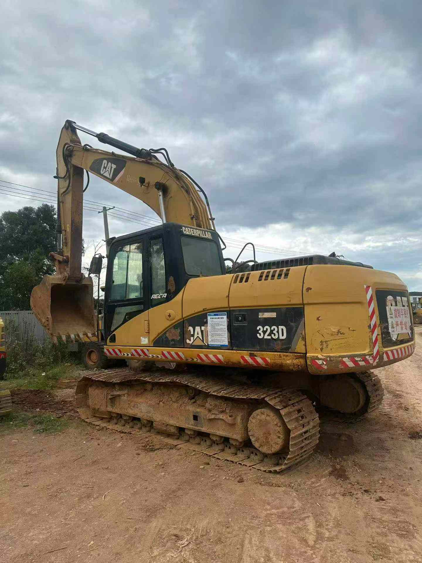 Buy Caterpillar 320D Used Excavator / 3