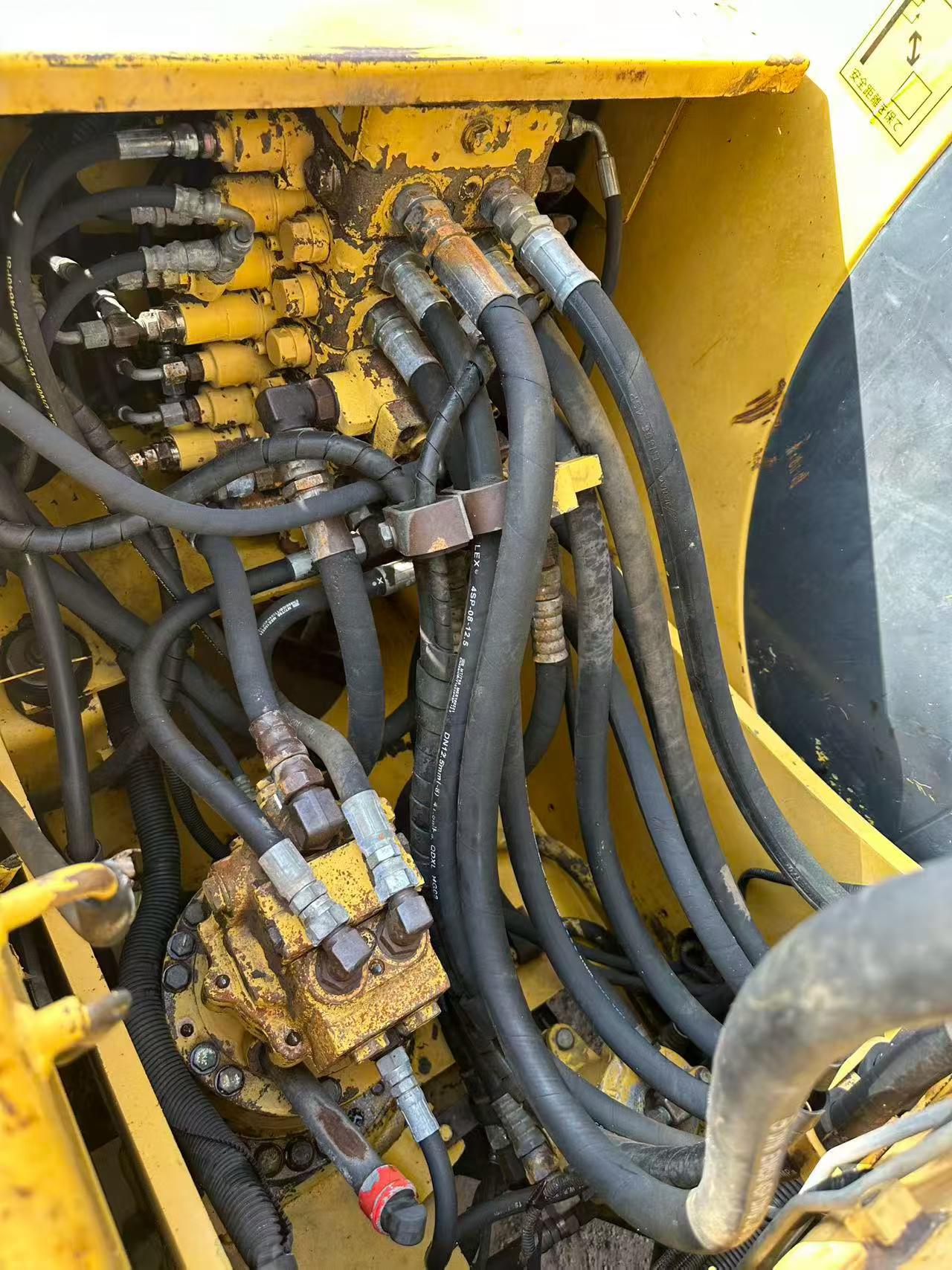 Buy Komatsu PC120-6E Used Excavator / 8