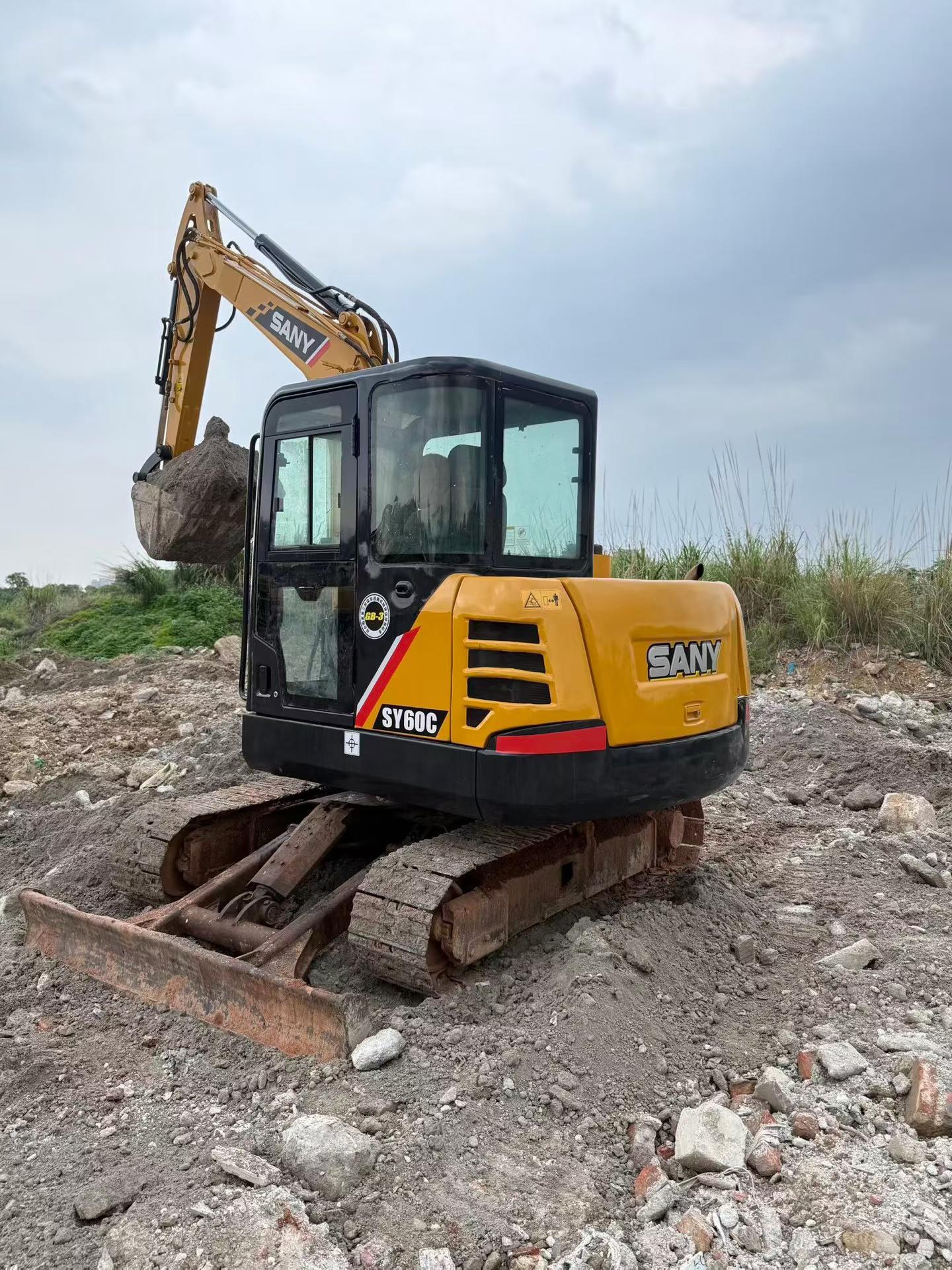 Buy Sany SY55 Used Excavator / 2